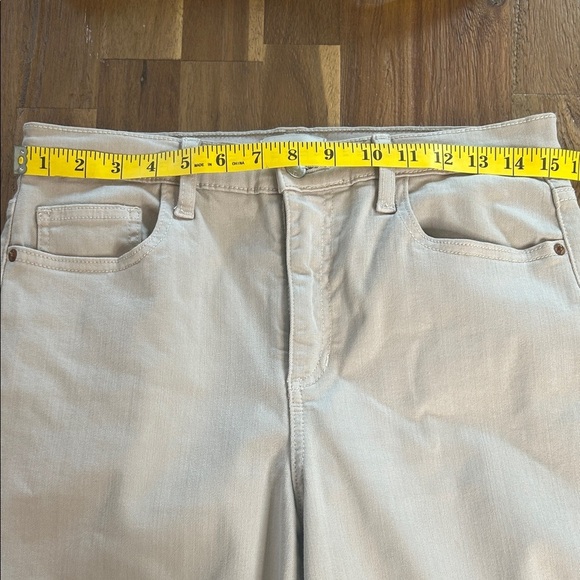 Sneak Peek Women's Beige Straight Leg Jeans - Picture 11 of 11